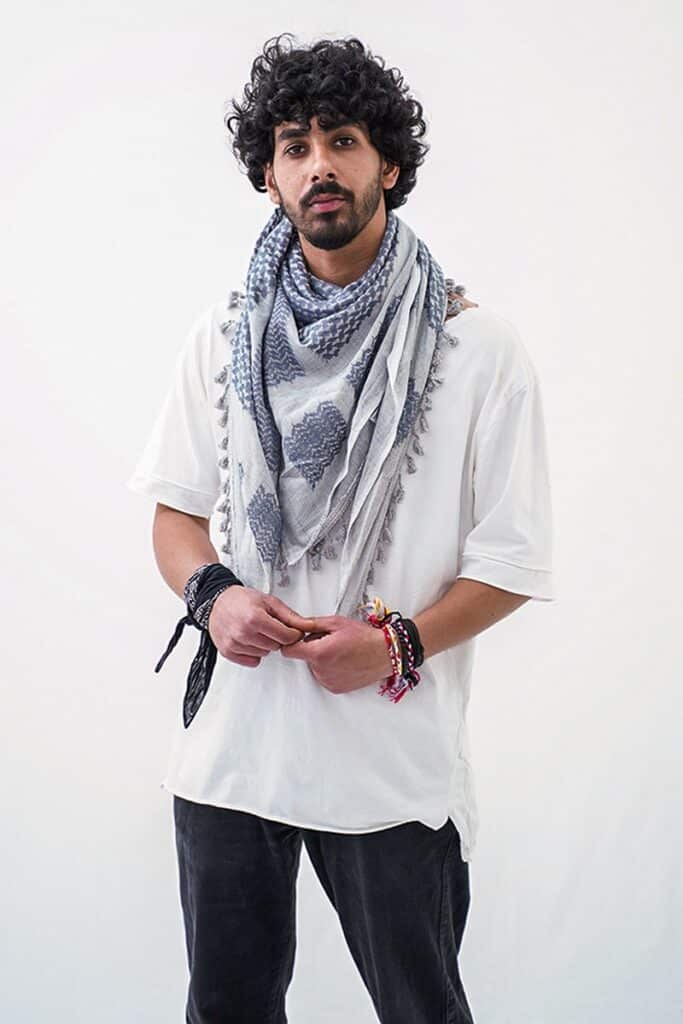 Nablus White Hirbawi® Kufiya Man Wear Front